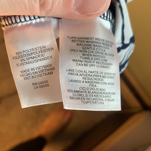 Jones New York Navy/White Print Top - Picture 5 of 5